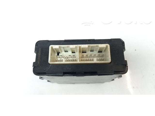 Блок управления коробкой передач 8953576011 Lexus CT 200H