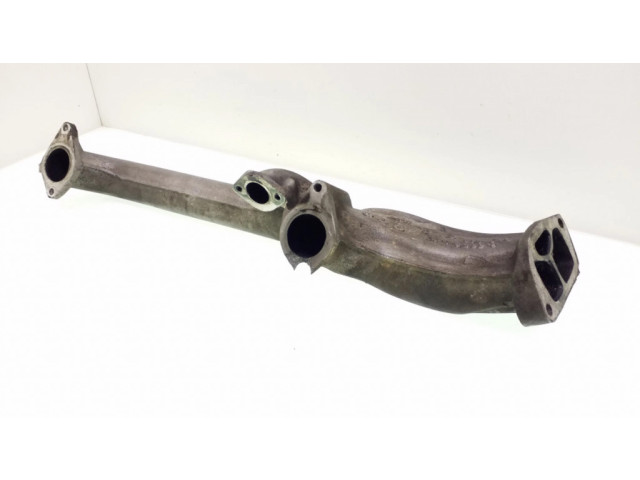 Другая деталь отсека двигателя