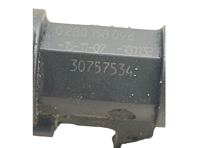 Комплект форсунок 30757534    Volvo V70  B 5254 T8 