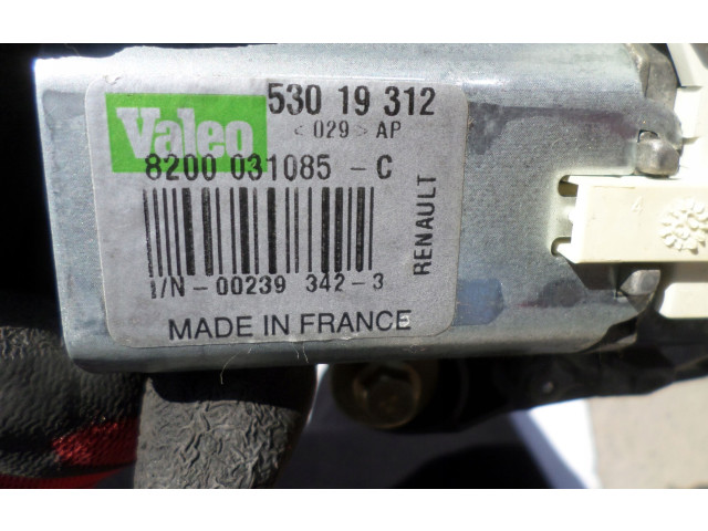 Двигатель стеклоочистителя заднего стекла