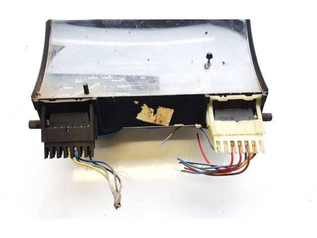 Панель приборов 88481409, x16-1207770 Volkswagen Golf II