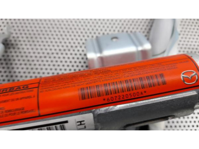 Боковая подушка безопасности 607220500A Mazda 3 I