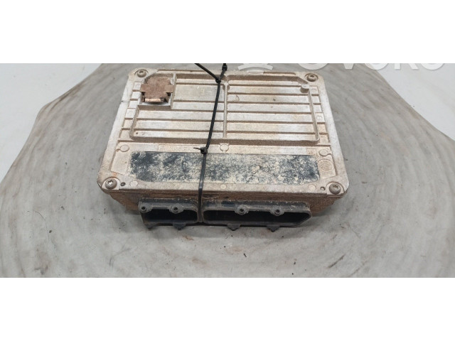 Řídící jednotka 047906030C, 5WP4208 Skoda Felicia I 1997