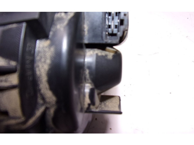 Вентилятор печки 272102798R Dacia Duster