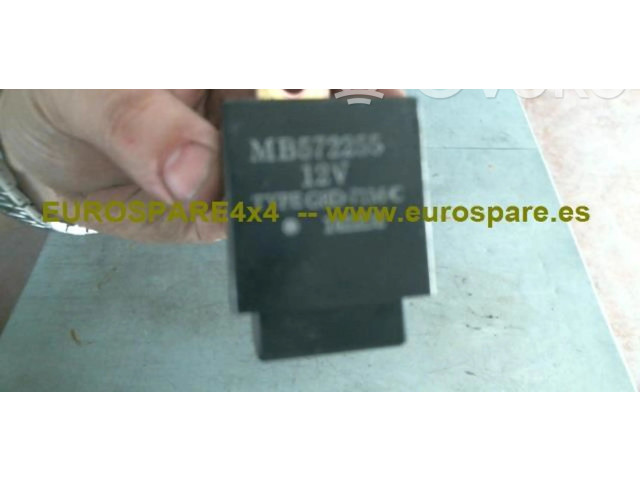 Блок предохранителей MB572255   Mitsubishi Montero    