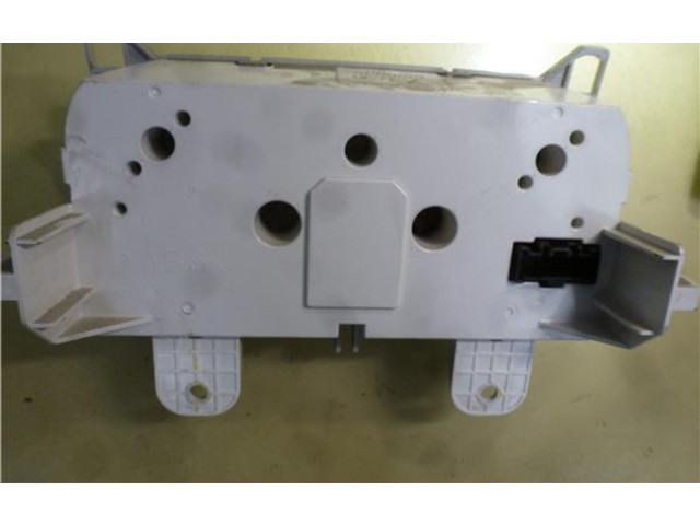 Блок управления климат-контролем    Mazda 5