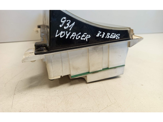 Přístrojová deska Chrysler Voyager 04685629