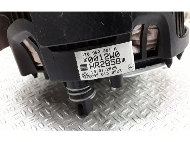 Подушка безопасности водителя 1T0880201A Volkswagen Touran I