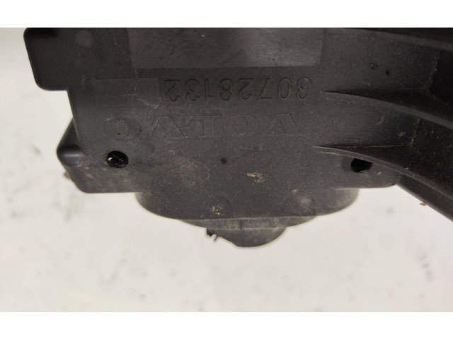 Блок предохранителей 30728132 Volvo XC90