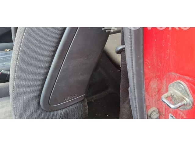 Подушка безопасности в сиденье    Peugeot 108
