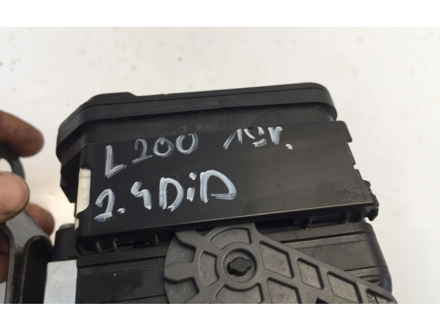 Блок АБС 11604040022 Mitsubishi L200 2015 - года