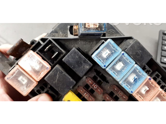 Pojistková skříňka 91211-29000 Hyunda Lantra I 1992