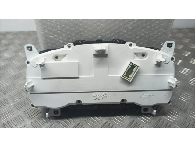 Přístrojová deska  Citroen Berlingo 2021 9842413080  