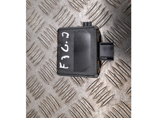 Датчик слепых зон 3Q0907566G Audi Q3 F3