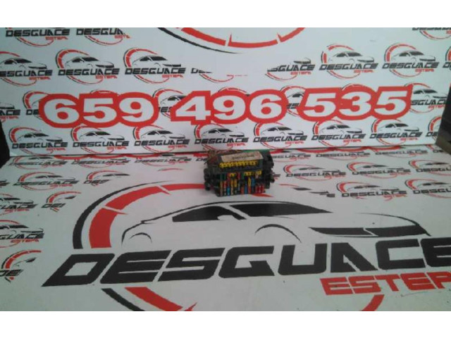 Блок предохранителей    Peugeot 406    