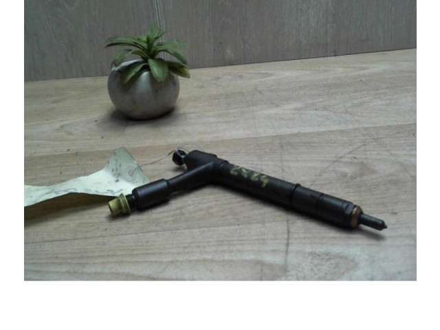 Форсунка 98437712, 98437712    Opel Meriva A  Y17DT 