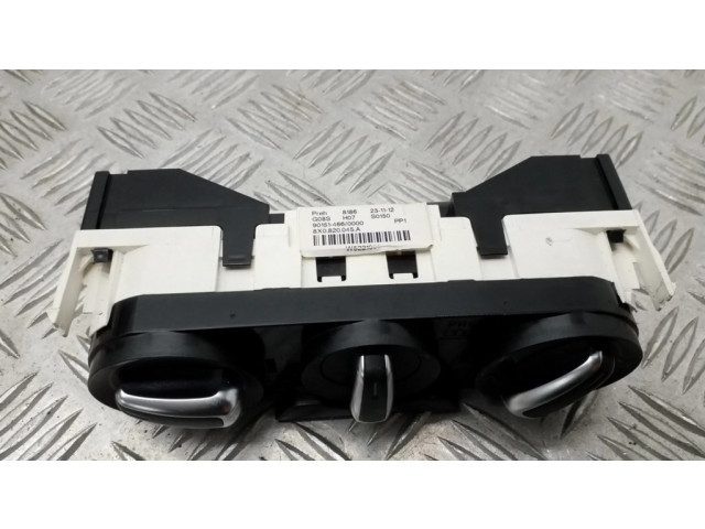 Блок управления климат-контролем 8X0820045A   Audi A1