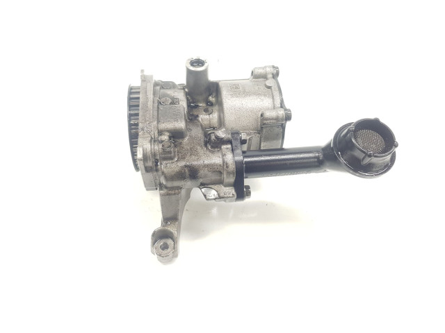 Масляный насос  DGTE 04L145208T, 04L145208T  Skoda Karoq 