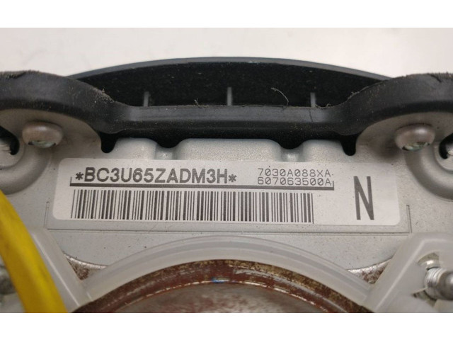 Подушка безопасности водителя 7030A088XA Mitsubishi Outlander