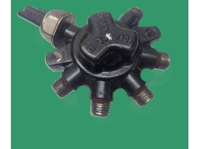 Топливная рампа 4M5Q9D280DB, 1899051 Ford Galaxy