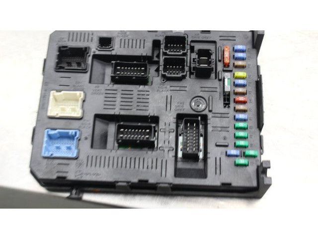 Блок предохранителей 9660105980 Citroen C4 I