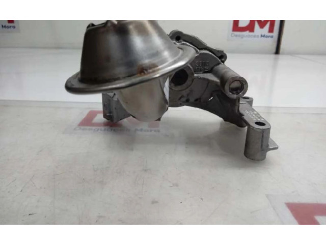 Масляный насос 03G115105 Audi A3 S3 8P