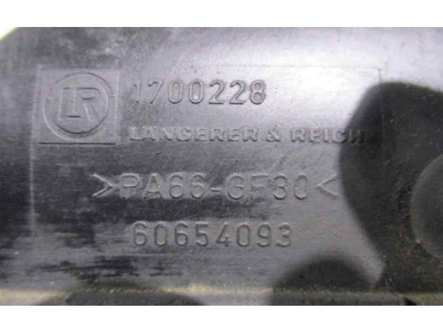 Интеркулер 60654093, 1700228 Alfa Romeo 166