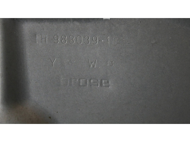 Комплект электрического механизма для подъема окна Volvo V70 2005 - 2008 года