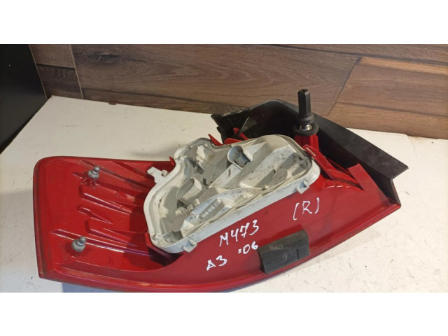 Задний фонарь правый 8P0945258A Audi A3 S3 8P 2003-2012 года