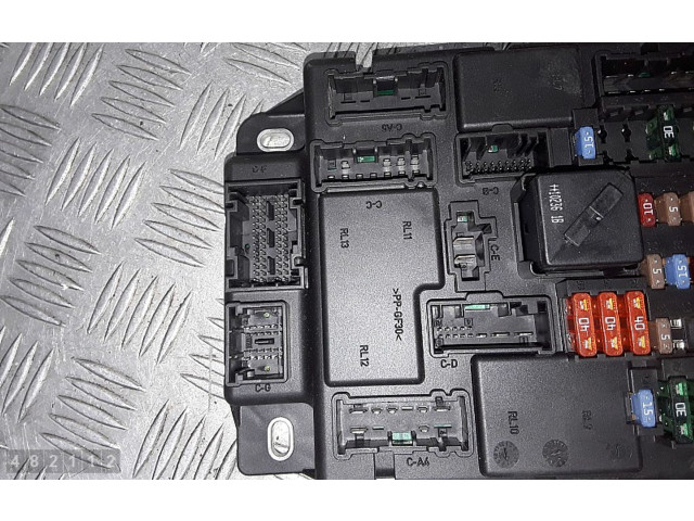 Блок предохранителей 3455528 Mini Cooper Coupe R58