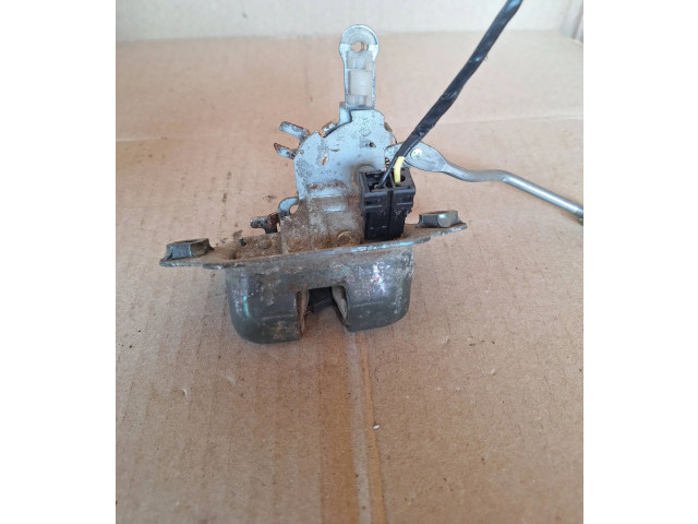 Zámek zadních dveří 1099 Subaru Forester SF 2001