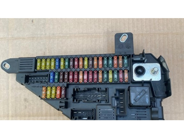 Pojistková skříňka 6906619 BMW M6 2006