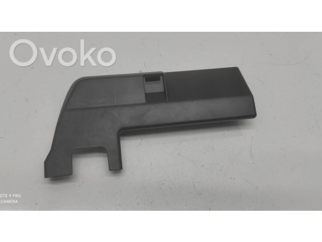 Другая деталь салона