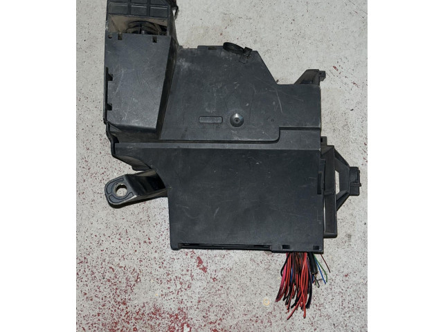 Блок предохранителей 13142780, 13142780   Opel Combo C    