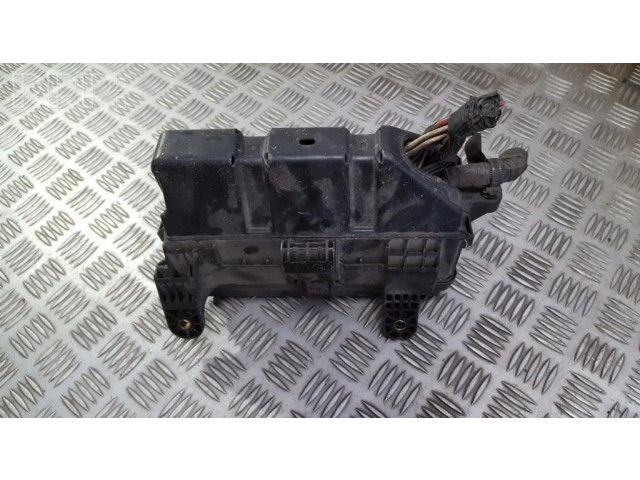   Pojistková skříňka 8267228040, 82672-28040   Toyota Previa (XR30, XR40) II 2003