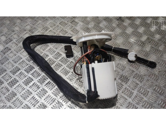 Насос топлива (в топливном баке)