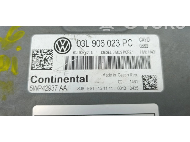 Řídící jednotka 03L906023PC, 5WP42937 Volkswagen Caddy 2004