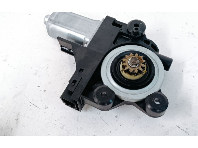 Pojistková skříňka Передний двигатель механизма для подъема окон 111223, 970713102 Volvo XC70 2012