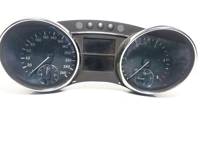 Přístrojová deska Mercedes-Benz R W251 2009 A2515403548, A2C53192031