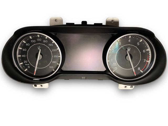 Přístrojová deska Maserati Levante 2021 670153989