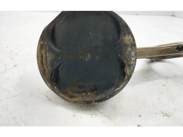  Поршень с шатуном    Maserati Quattroporte  