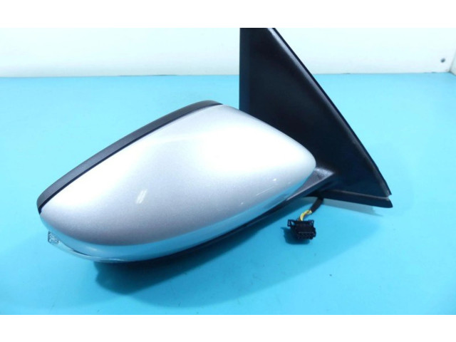 Зеркало электрическое Skoda Fabia Mk3 (NJ) 2015 - 2021 года