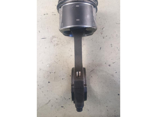 Píst    Ford Transit -  Tourneo Connect     