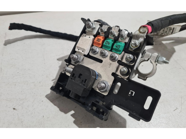 Блок предохранителей 06701050540 Maserati Levante