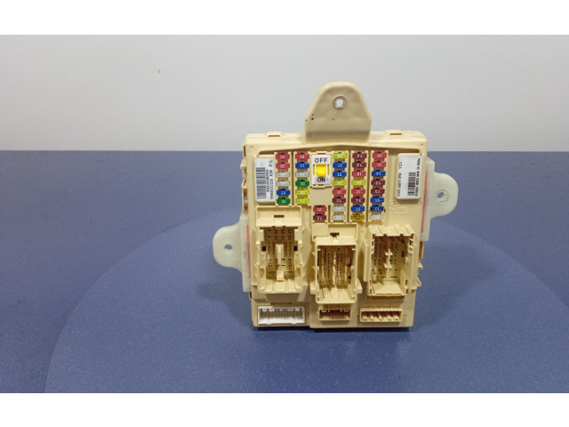 Блок предохранителей 954001U210, 954001U210 KIA Sorento