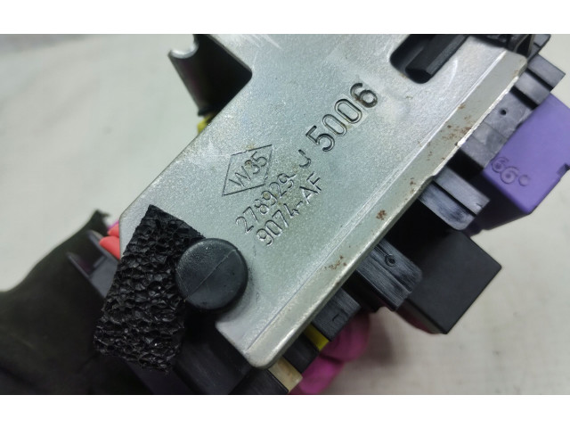 Блок предохранителей  8200003634, 8200003634   Renault Clio III    