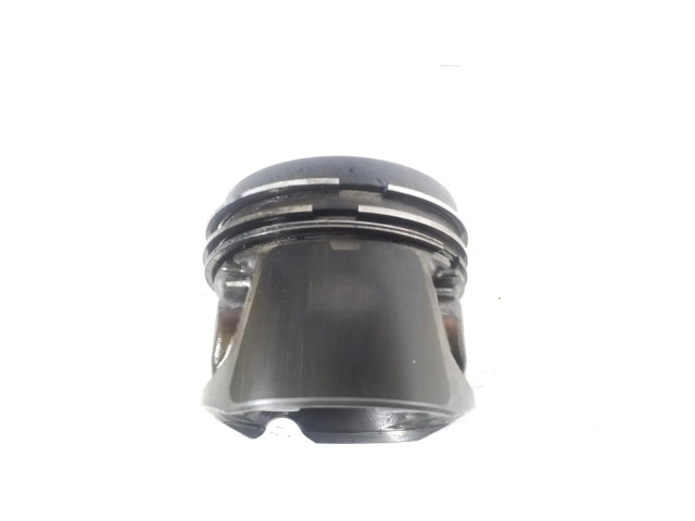 Píst A6420300717 Mercedes-Benz C W204 pro naftový motor 3.0 OM 642.961