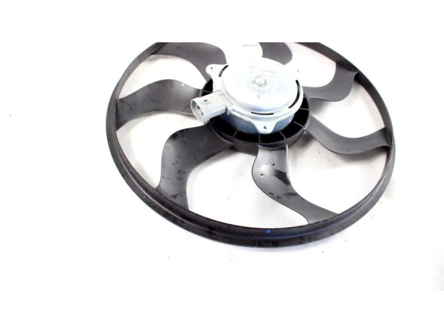 Вентилятор радиатора 214815148R Dacia Sandero III