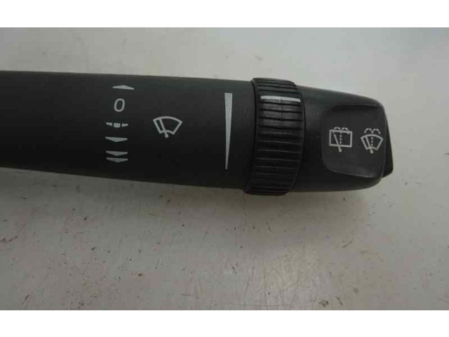 Ручка стеклоочистителей Volvo V70