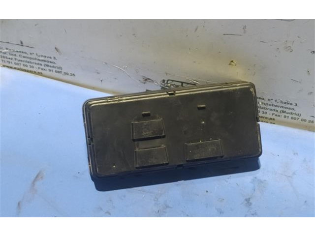 Блок предохранителей P56042056AB Jeep Grand Cherokee